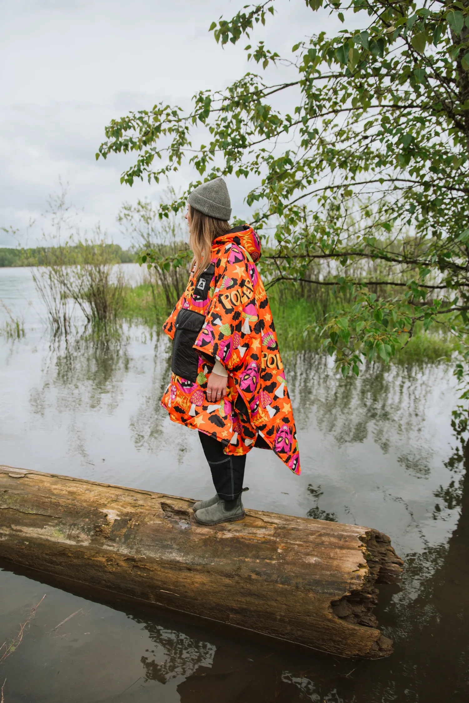 Poler Ponchos>Poncho Fryer Red