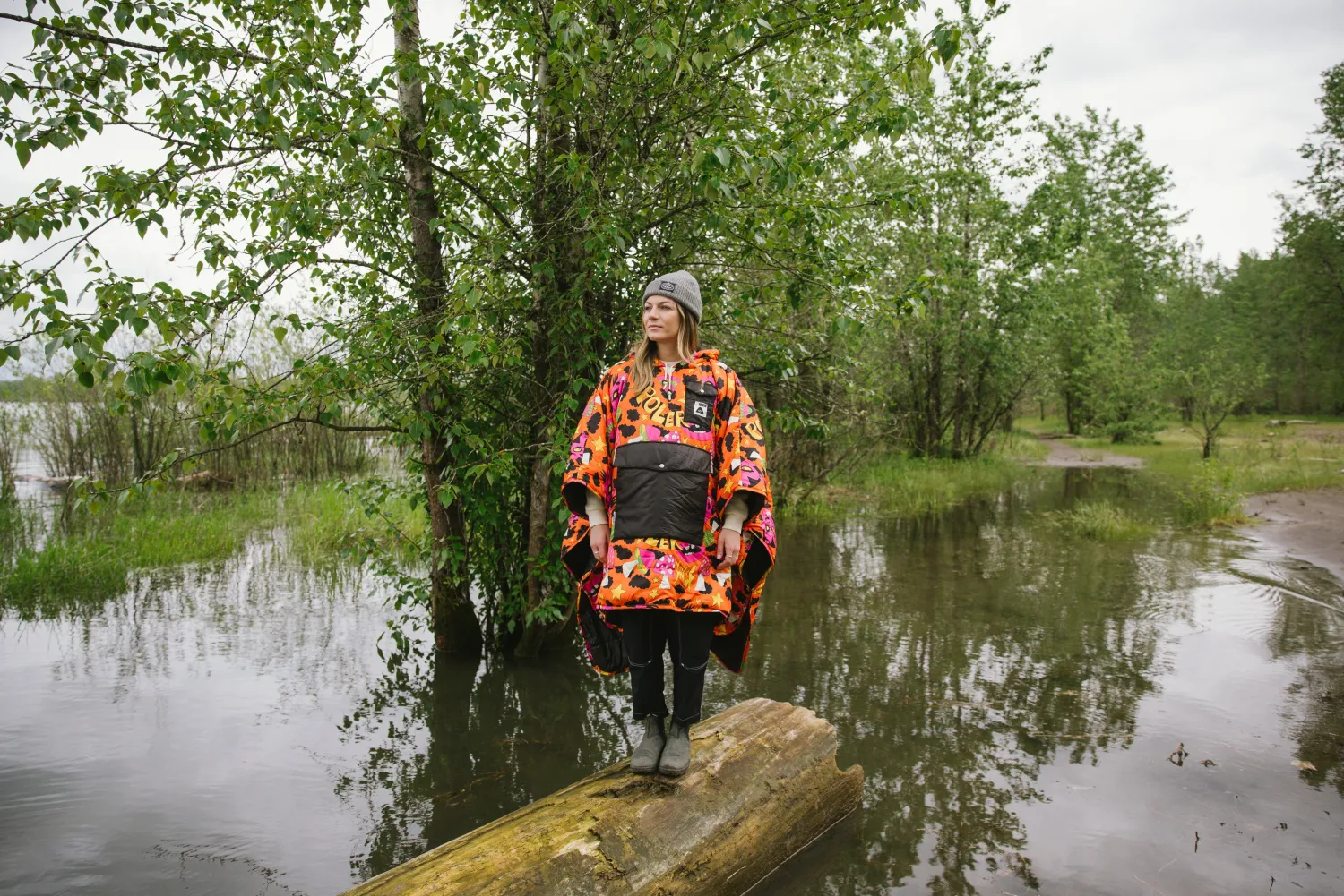 Poler Ponchos>Poncho Fryer Red